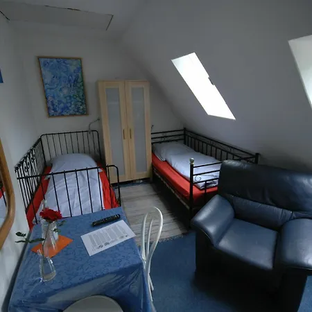 Rum i privatbostad Airportgaestehaus *