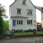 Проживання в сім'ї Airportgaestehaus