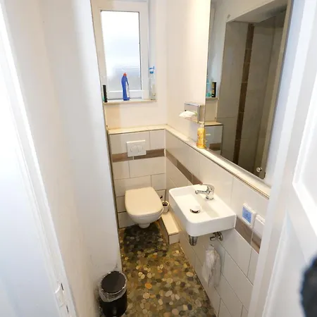 Airportgaestehaus Alloggio in famiglia