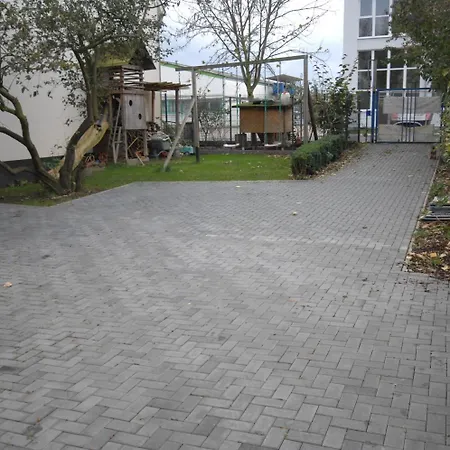 Airportgaestehaus Alloggio in famiglia