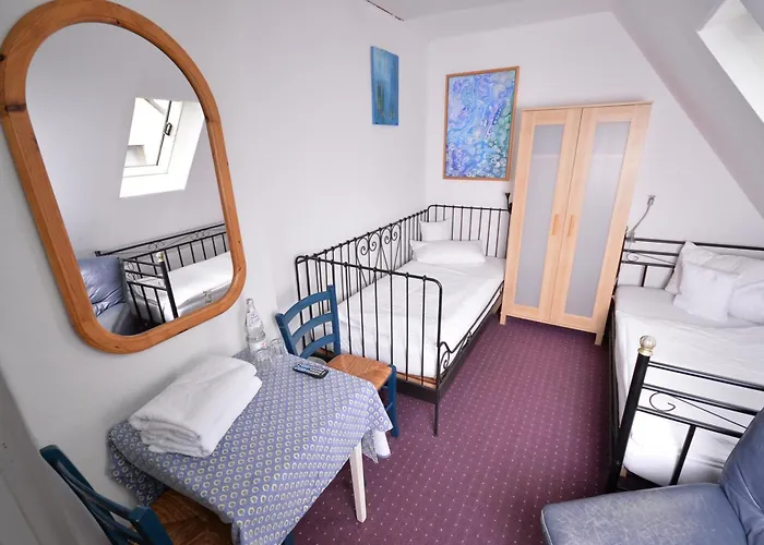 Airportgaestehaus ホームステイ ブレーメン