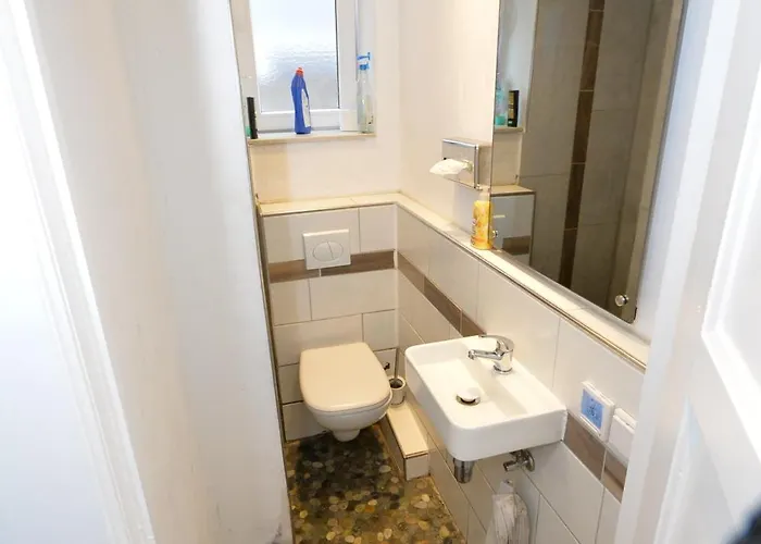 Airportgaestehaus ホームステイ