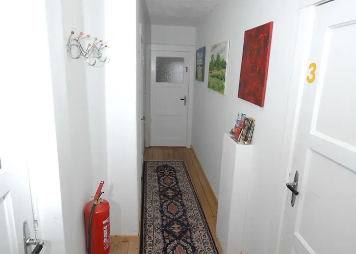 Airportgaestehaus Habitación en casa particular